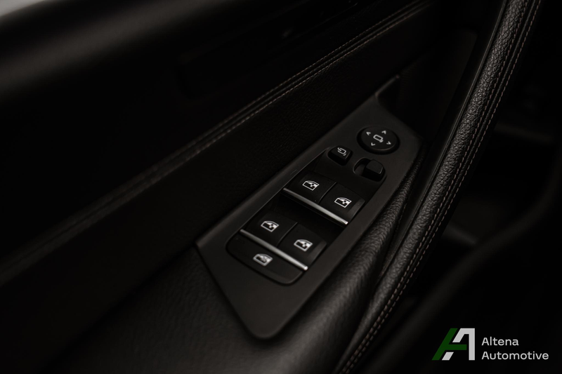 BMW 520 5-serie Touring 520i High Executive M-sport, panor — photo 32
