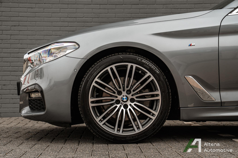 BMW 520 5-serie Touring 520i High Executive M-sport, panor — photo 3