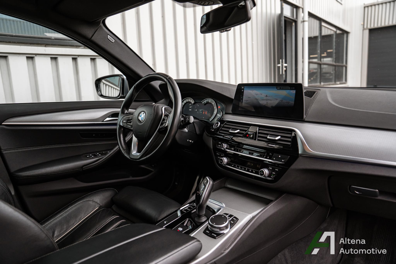 BMW 520 5-serie Touring 520i High Executive M-sport, panor — photo 39