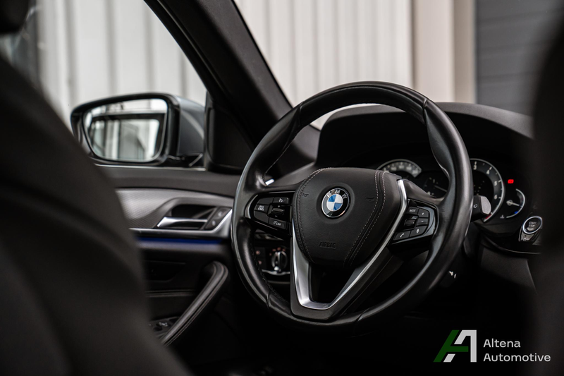 BMW 520 5-serie Touring 520i High Executive M-sport, panor — photo 37