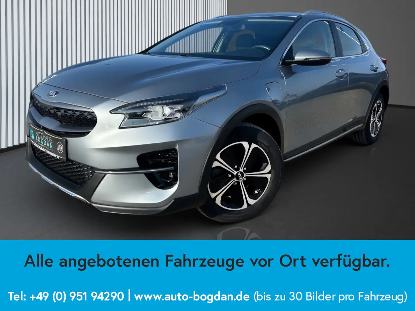 Kia XCeed Vision Plug-in Hybrid LED*Kamera*Navi*Tempomat Grau - 2