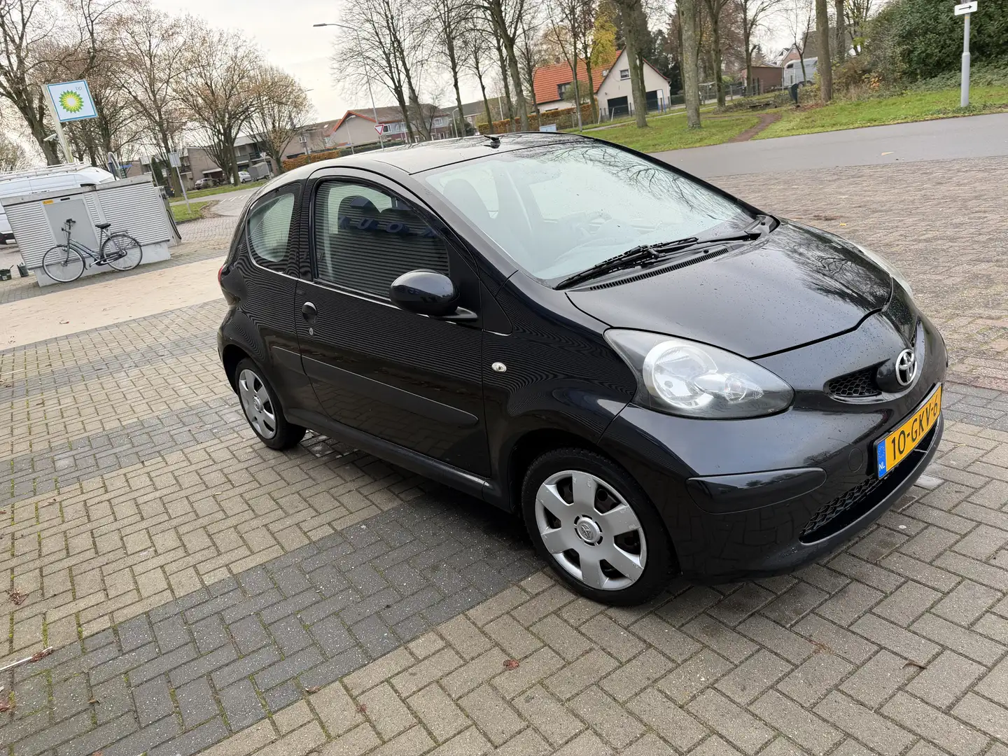 Toyota Aygo 1.0-12V + Zwart - 1