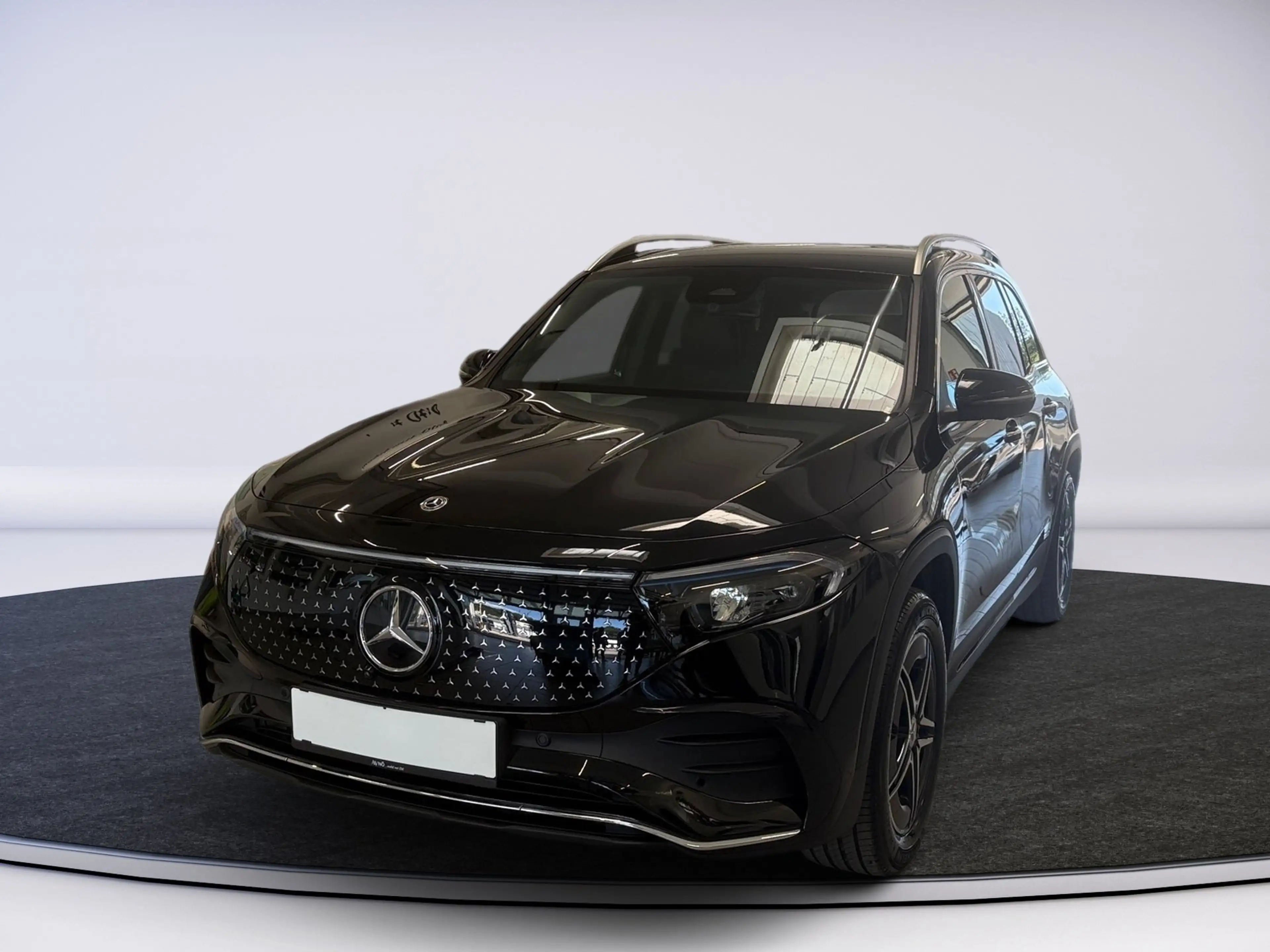 Mercedes-Benz EQB 300 4M AMG LINE THERMOTRONIC 360 GRAD KAM — photo 3