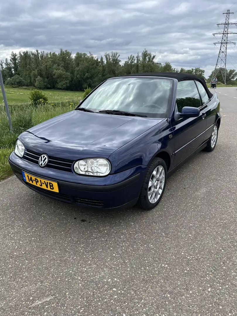 Volkswagen Golf Cabriolet 1.6 Violet - 2