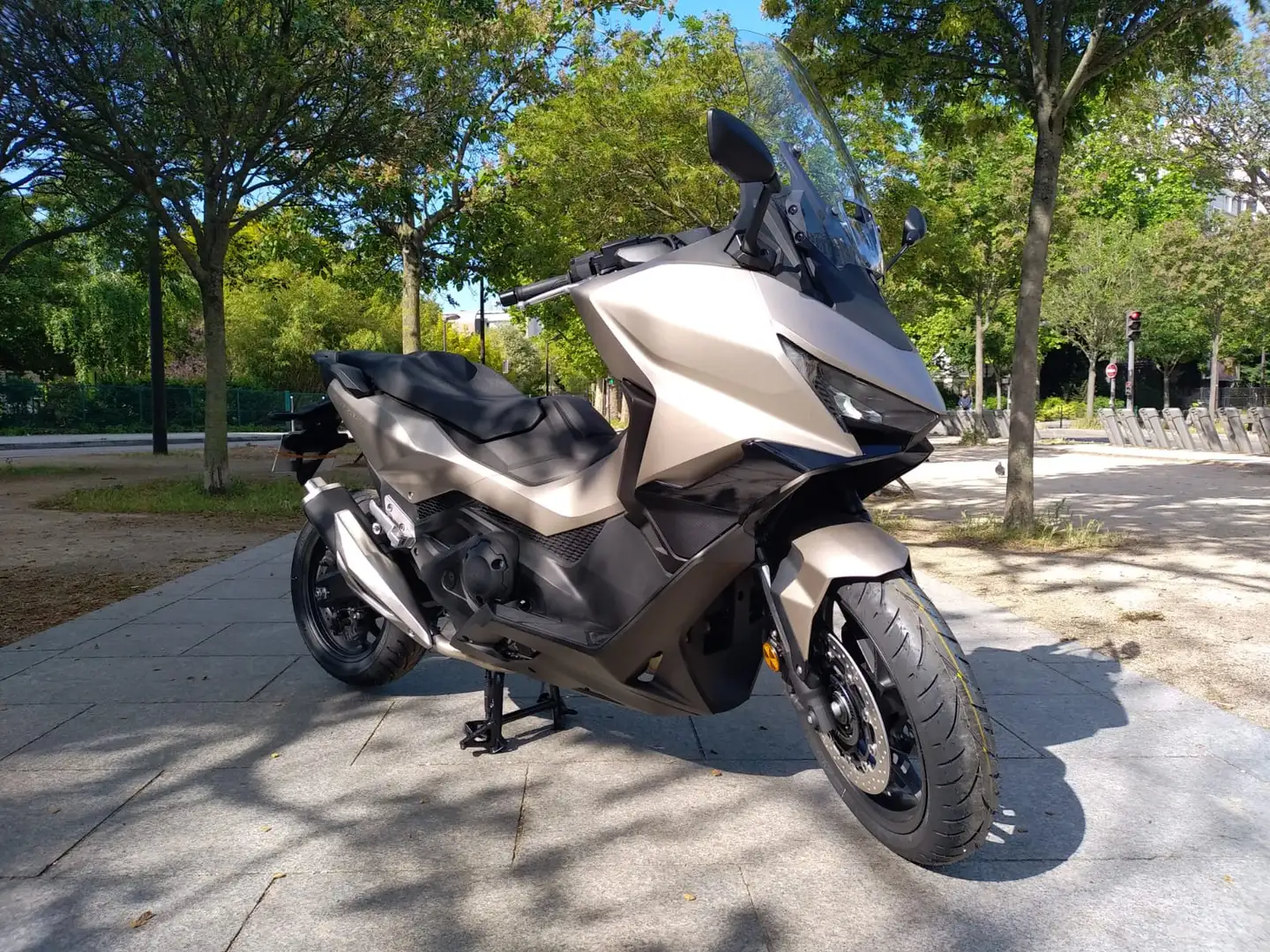 Honda Forza 750 - 1