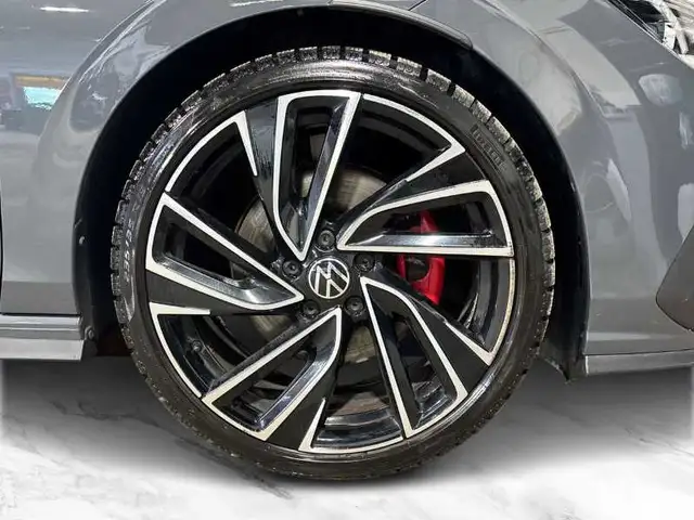 Volkswagen Golf view 8