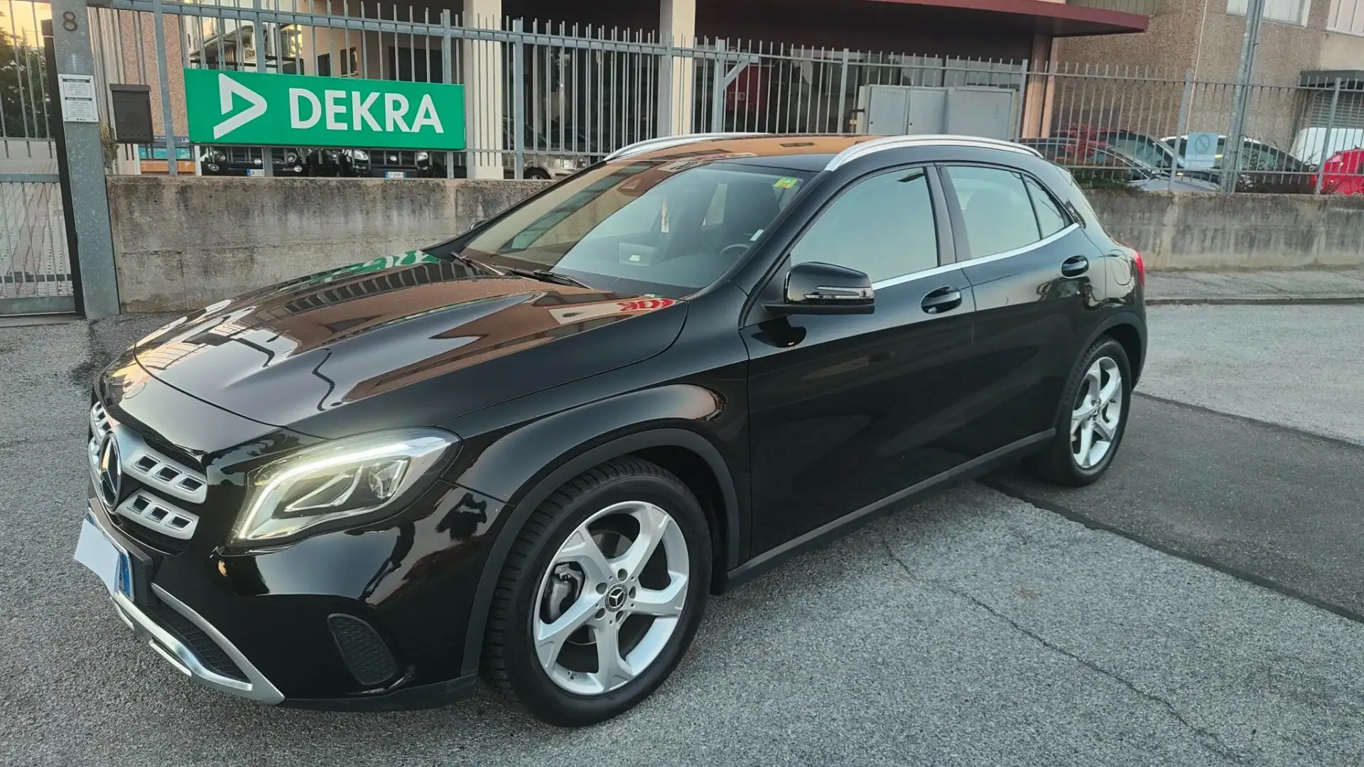 Mercedes-Benz GLA 180 GLA 180 Sport Nero - 2