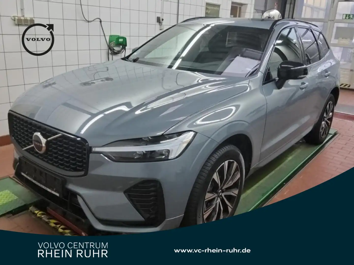 Volvo XC60 B4 PLUS DARK FAP+PANO+WINTERPAK+MEMORY+LM+ Grijs - 1