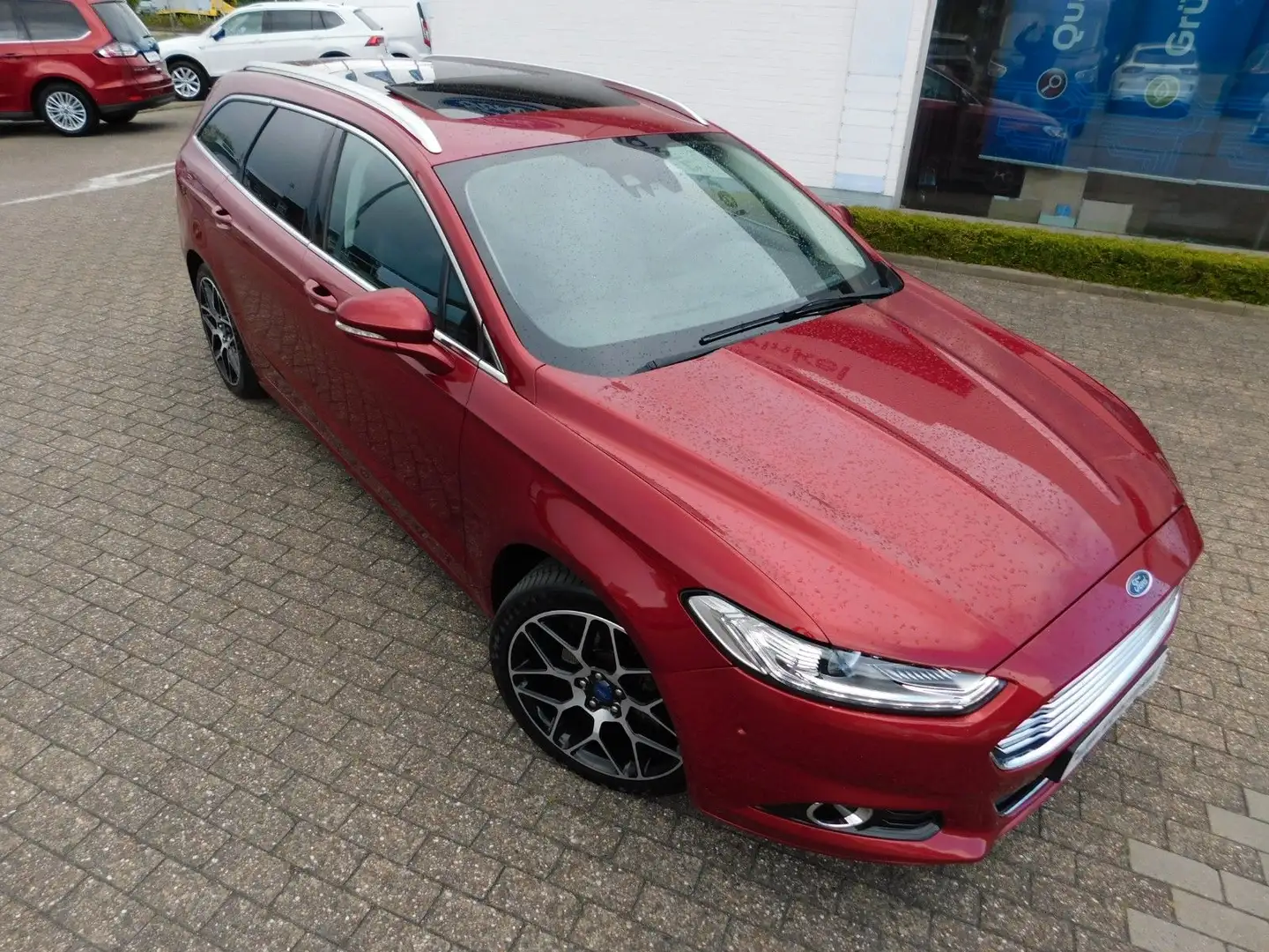 Ford Mondeo MONDEO Turn. TITANIUM Aut. 240 PS VOLLausst.+SD+ Rojo - 2