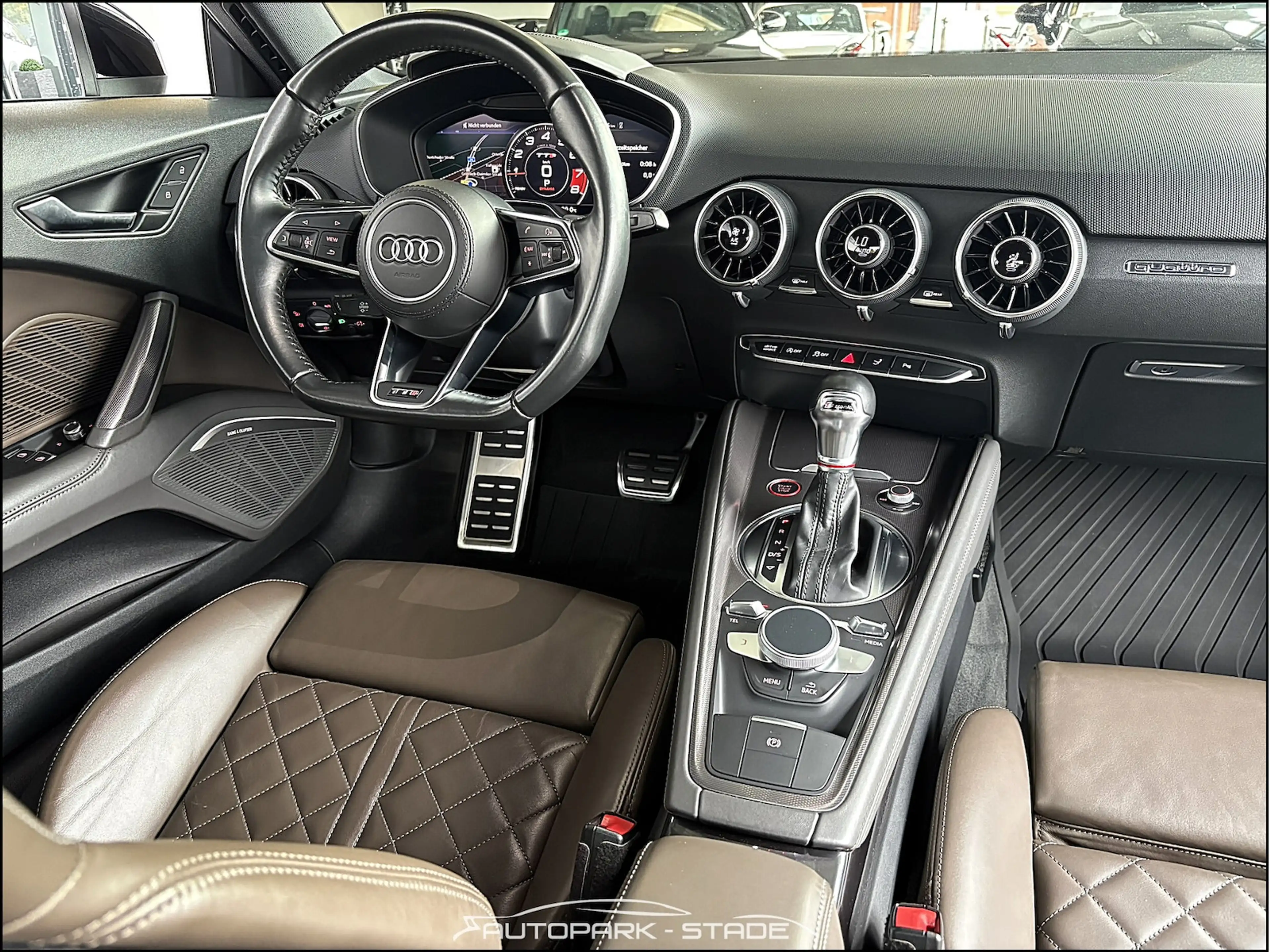 Audi TTS Coupe 2.0 TFSI quattro — photo 13