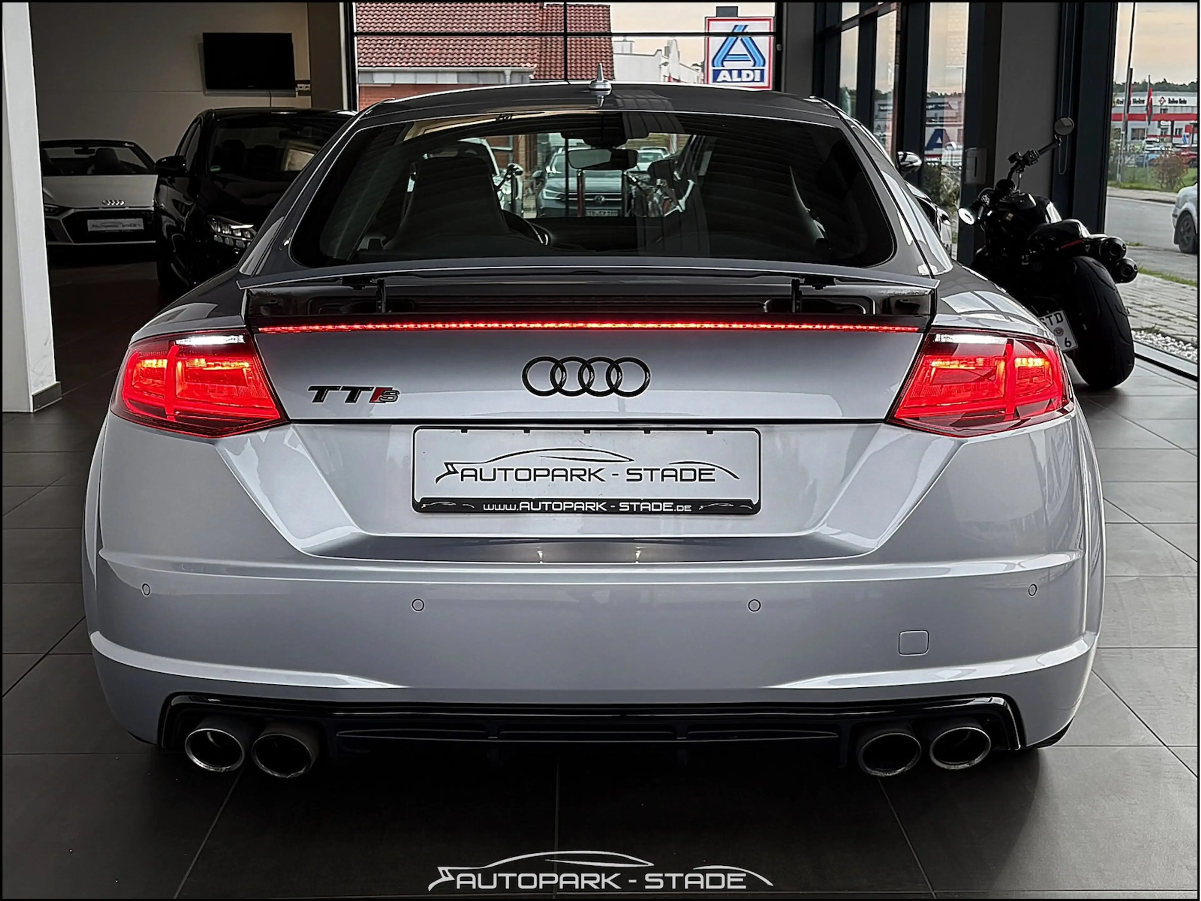 Audi TTS Coupe 2.0 TFSI quattro — photo 5
