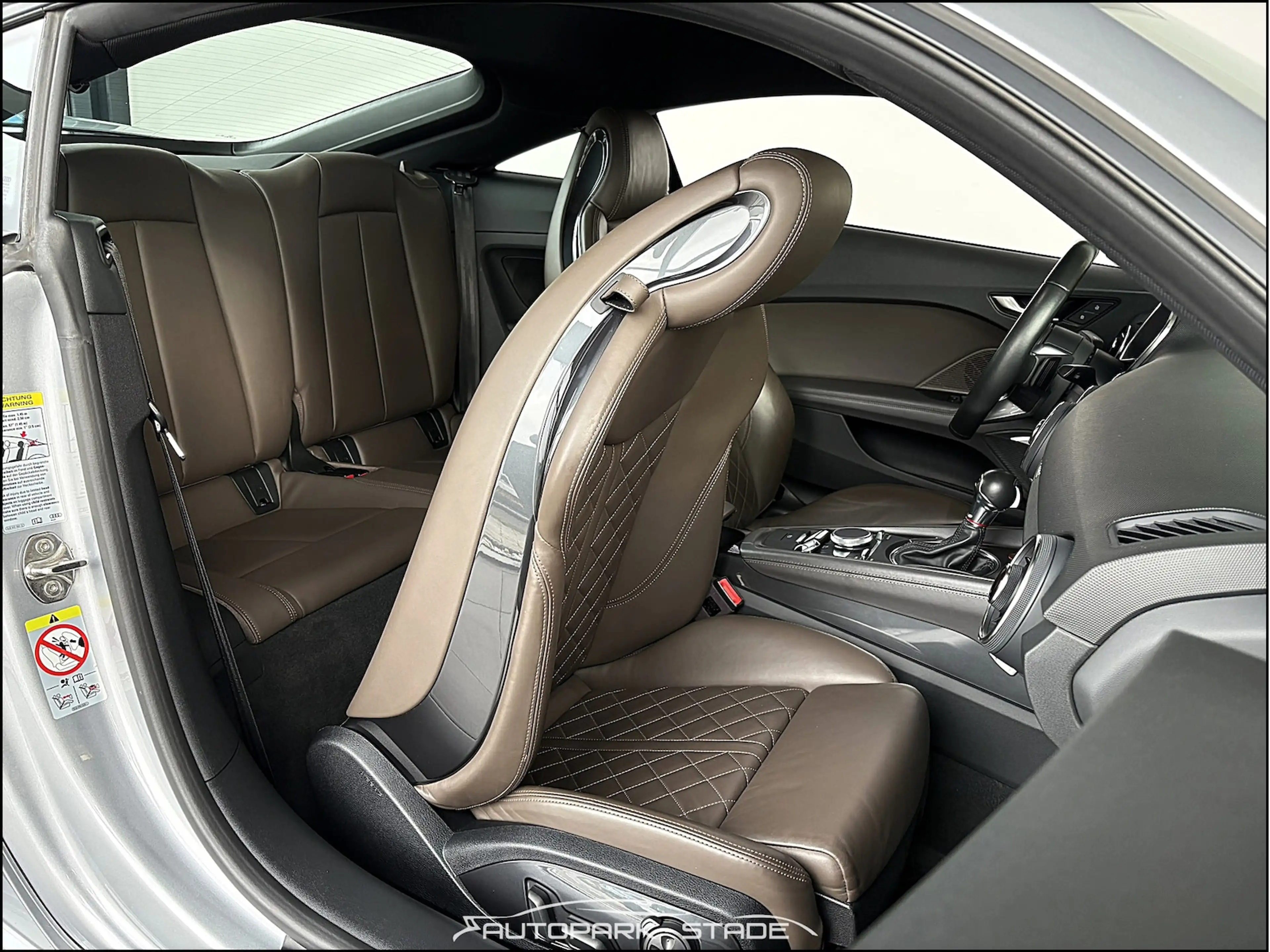 Audi TTS Coupe 2.0 TFSI quattro — photo 12