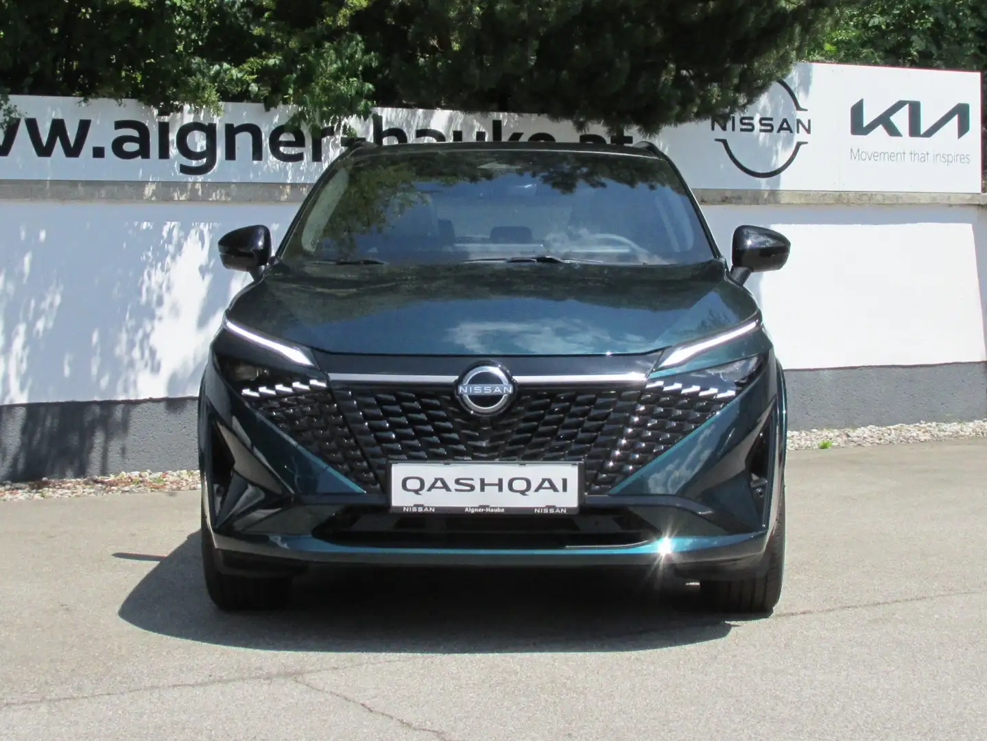 Nissan Qashqai 1,3 DIG-T MHEV 4x4 N-Design+ Xtronic Grün - 2