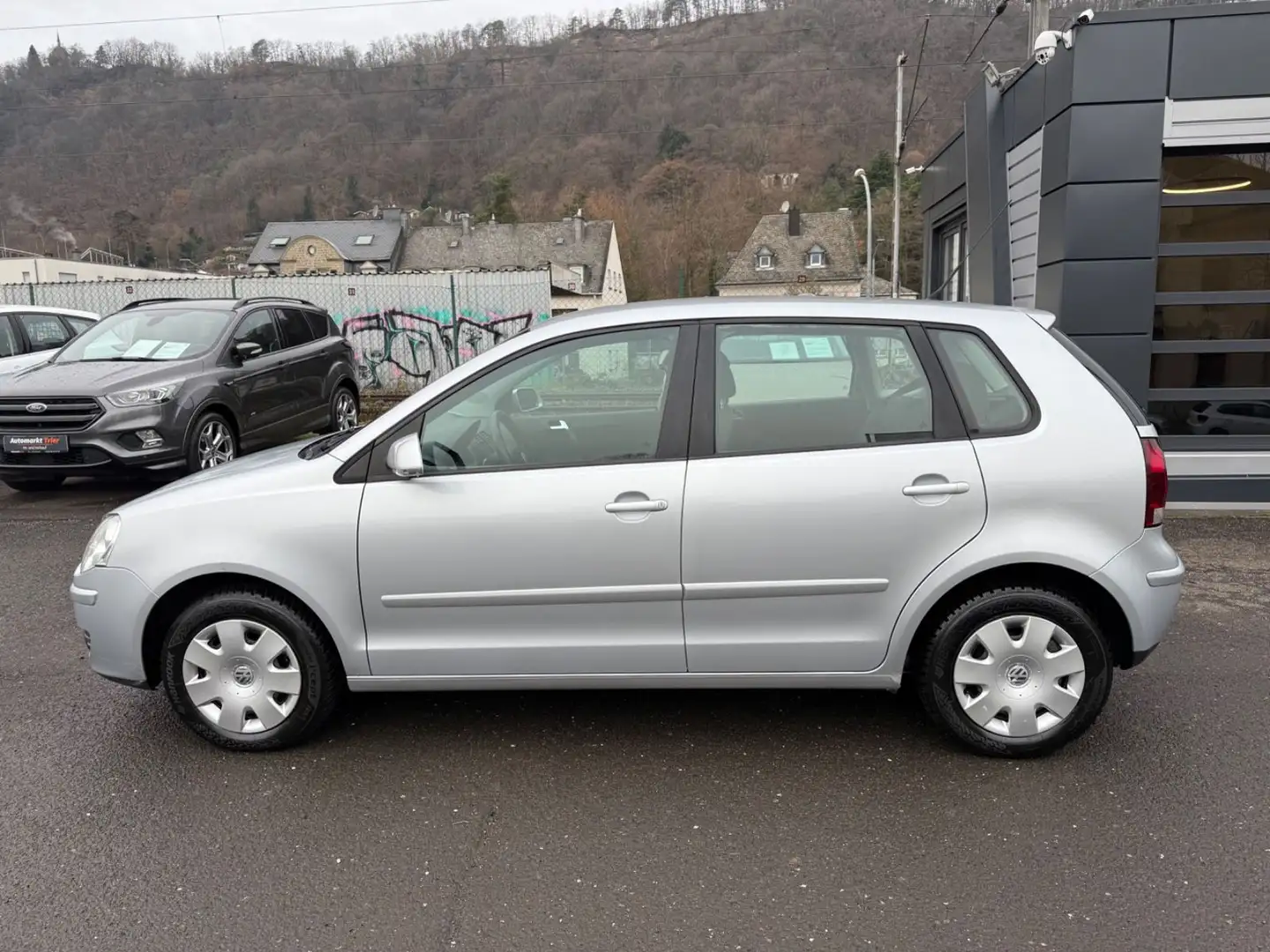 Volkswagen Polo IV! TÜV NEU! Top Zustand! Argent - 2