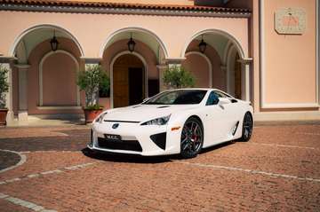 Pearl White - 1 of 500 - 2 owners since new