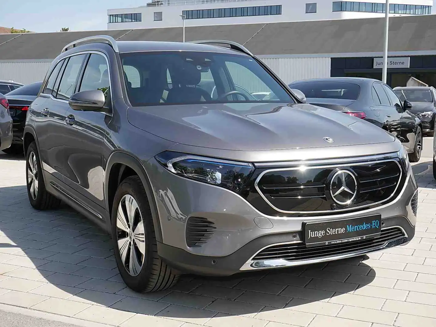 Mercedes-Benz EQB 250 PROGRESSIVE+DISTRONIC+360°+SHZ+EASY-PACK Gri - 2