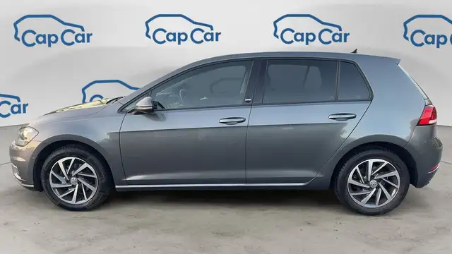 Volkswagen Golf view 2