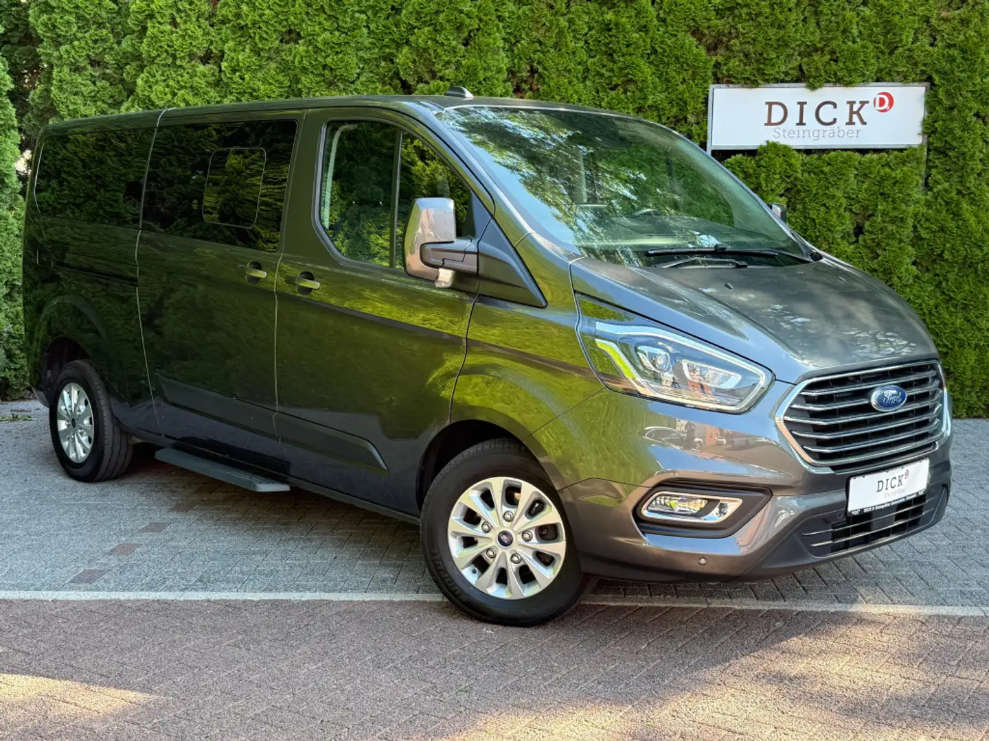 Ford Tourneo Custom 320 Aut. L2 BI-XEN+SHZ+CARPLAY+8S Grijs - 1