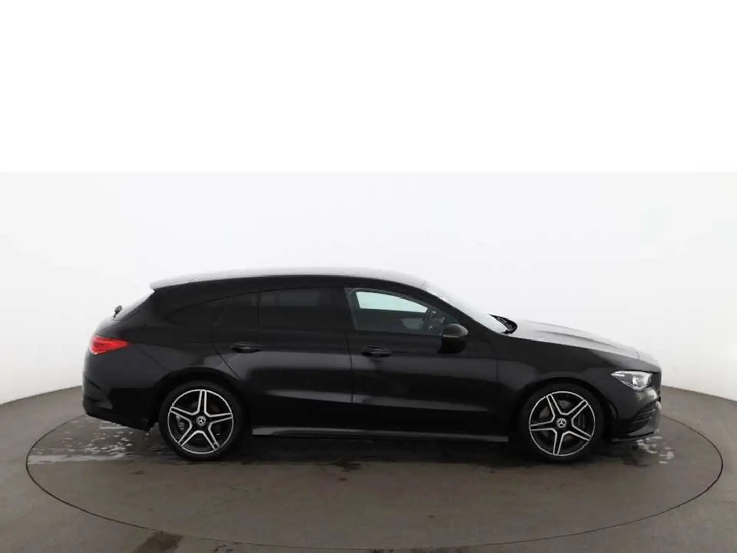 Mercedes-Benz CLA 200 d SB AMG Line Aut LED LEDER NAVI SITZHZG Schwarz - 2