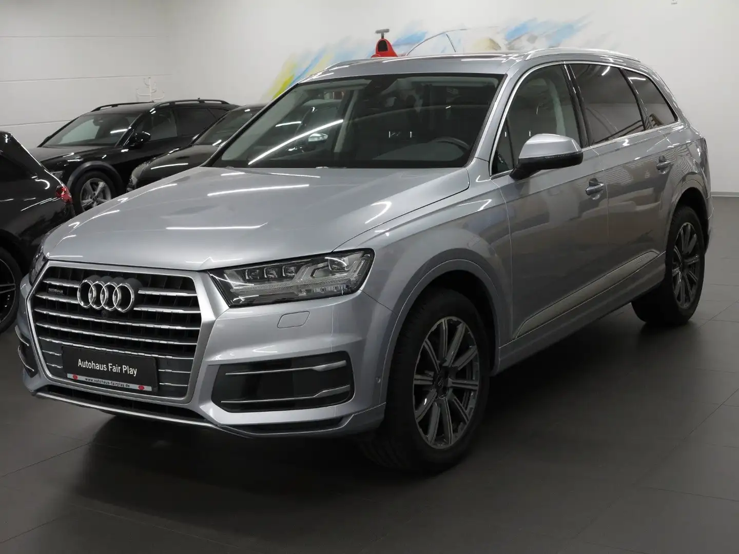 Audi Q7 3.0 TDI quattro MATRIX/PANO/AHK/1.HD/U-FREI! Silber - 1