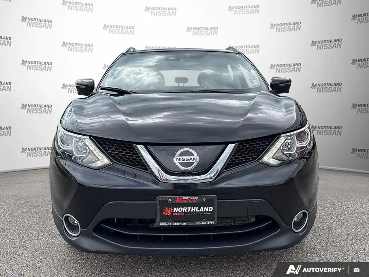 Nissan Qashqai снимка Nissan Qashqai