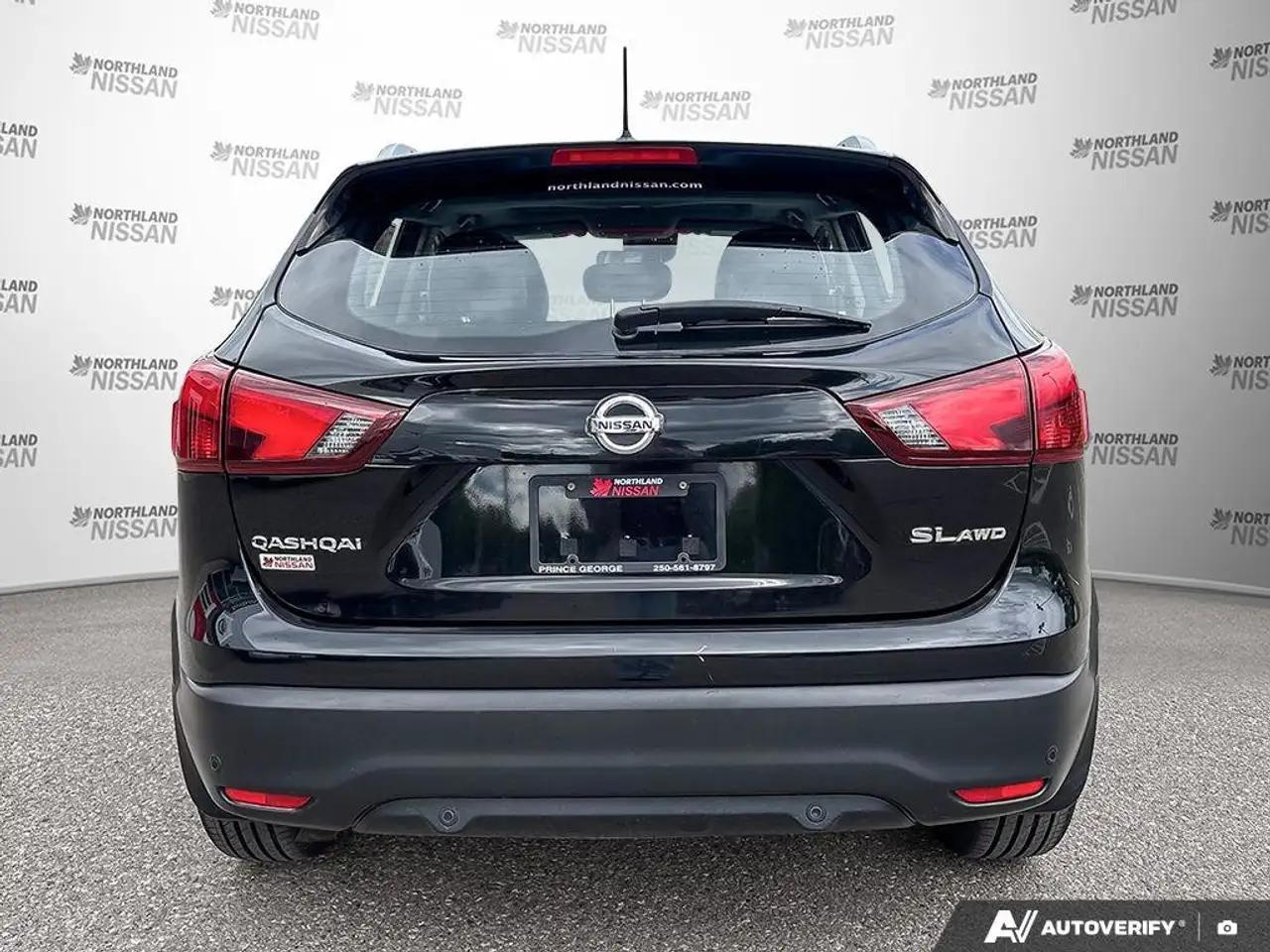 Nissan Qashqai снимка Nissan Qashqai