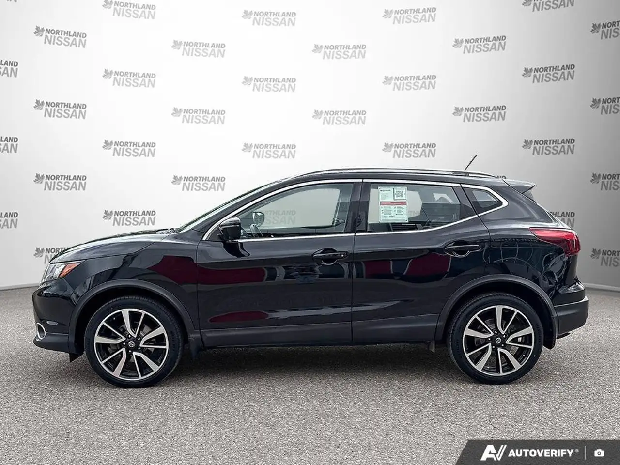 Nissan Qashqai снимка Nissan Qashqai