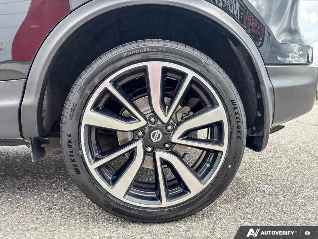 Nissan Qashqai снимка Nissan Qashqai