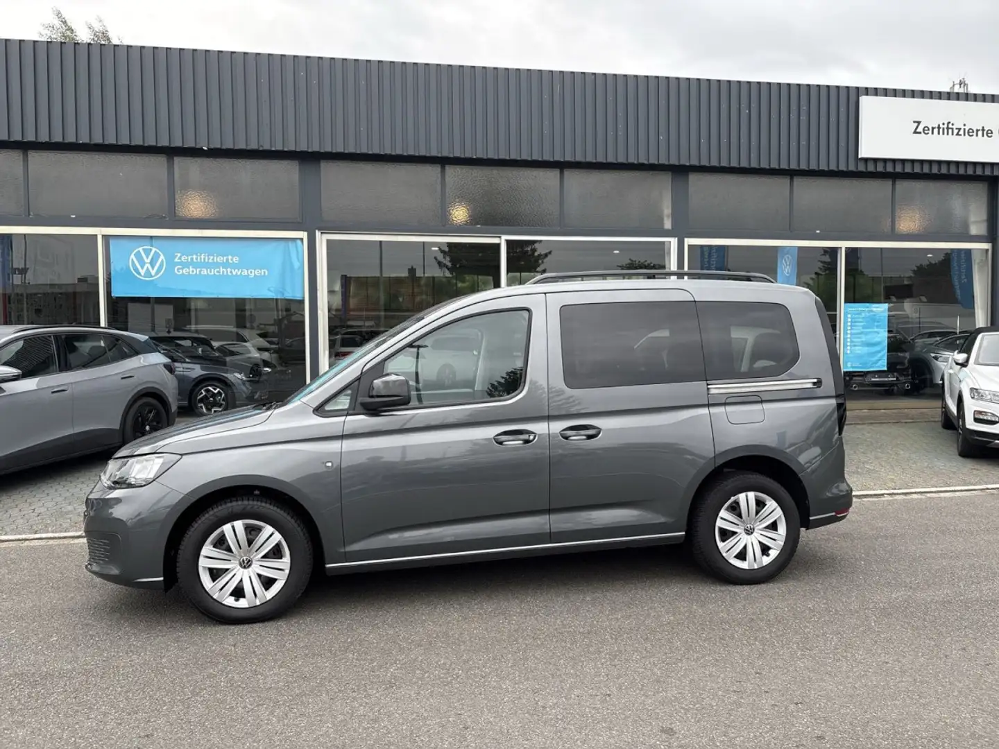 Volkswagen Caddy 1.5 TSI DSG PDC/ACC/APP-Connect Klima Grau - 2