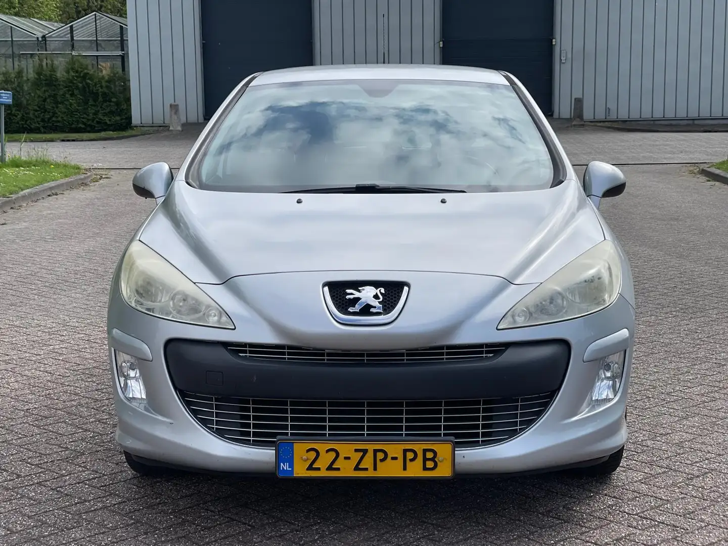 Peugeot 308 1.6 VTi XS/AIRCO/CRUISE/TREKHAAK/PARKEERSENS ACHTE Gris - 2