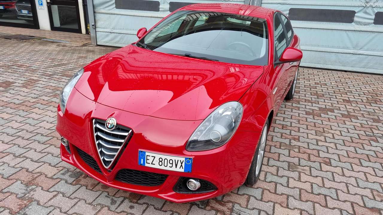 Alfa Romeo Giulietta Giulietta III 2010 1.6 jtdm Progression E5