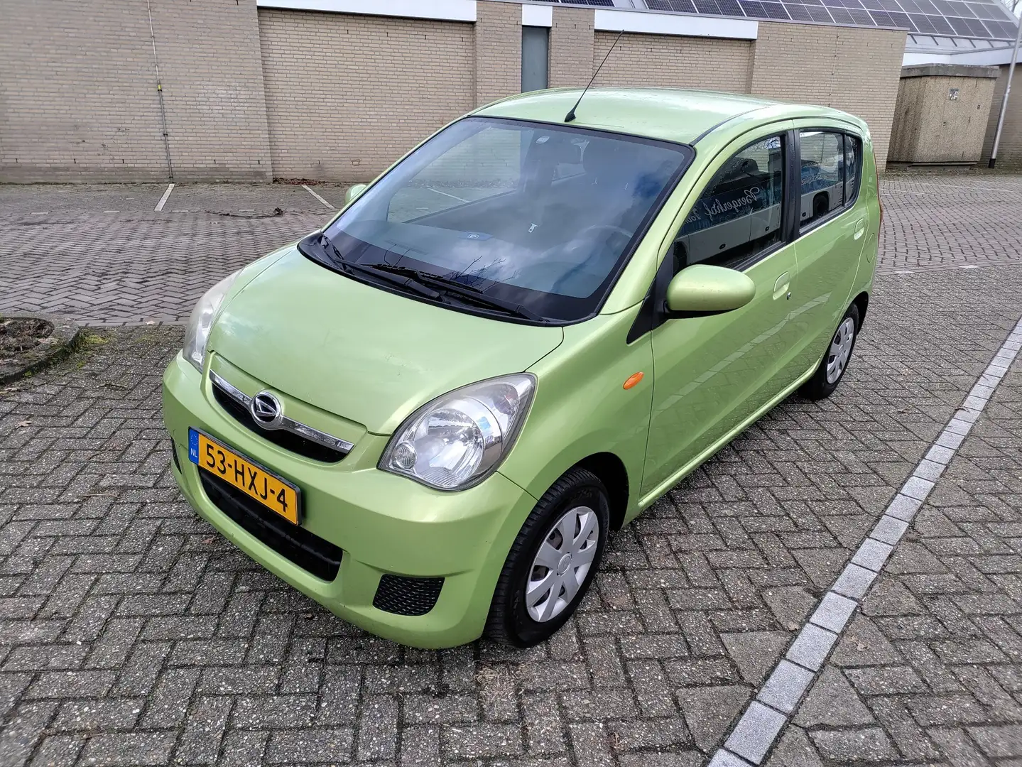 Daihatsu Cuore 1.0 Premium Apk tot 3/2026 Groen - 2