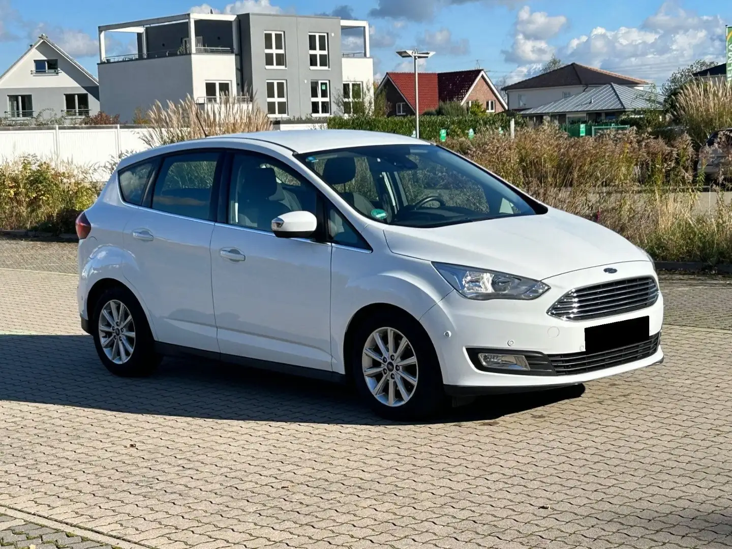 Ford C-Max C-MAX Titanium Белый - 2