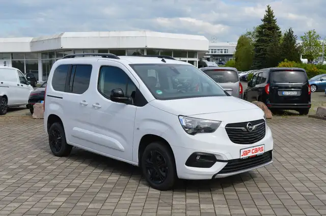 Opel Combo Life 1.5D Automatik Ultimate