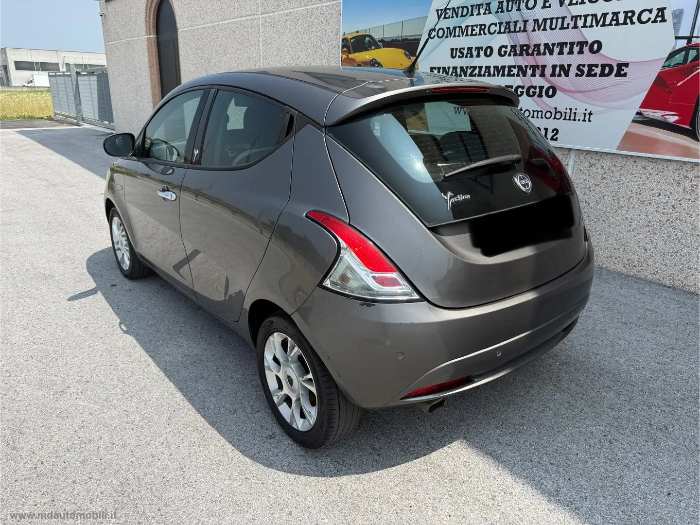 Lancia Ypsilon 1.3 MJT 95 CV 5p. S&S Silver Grigio - 2