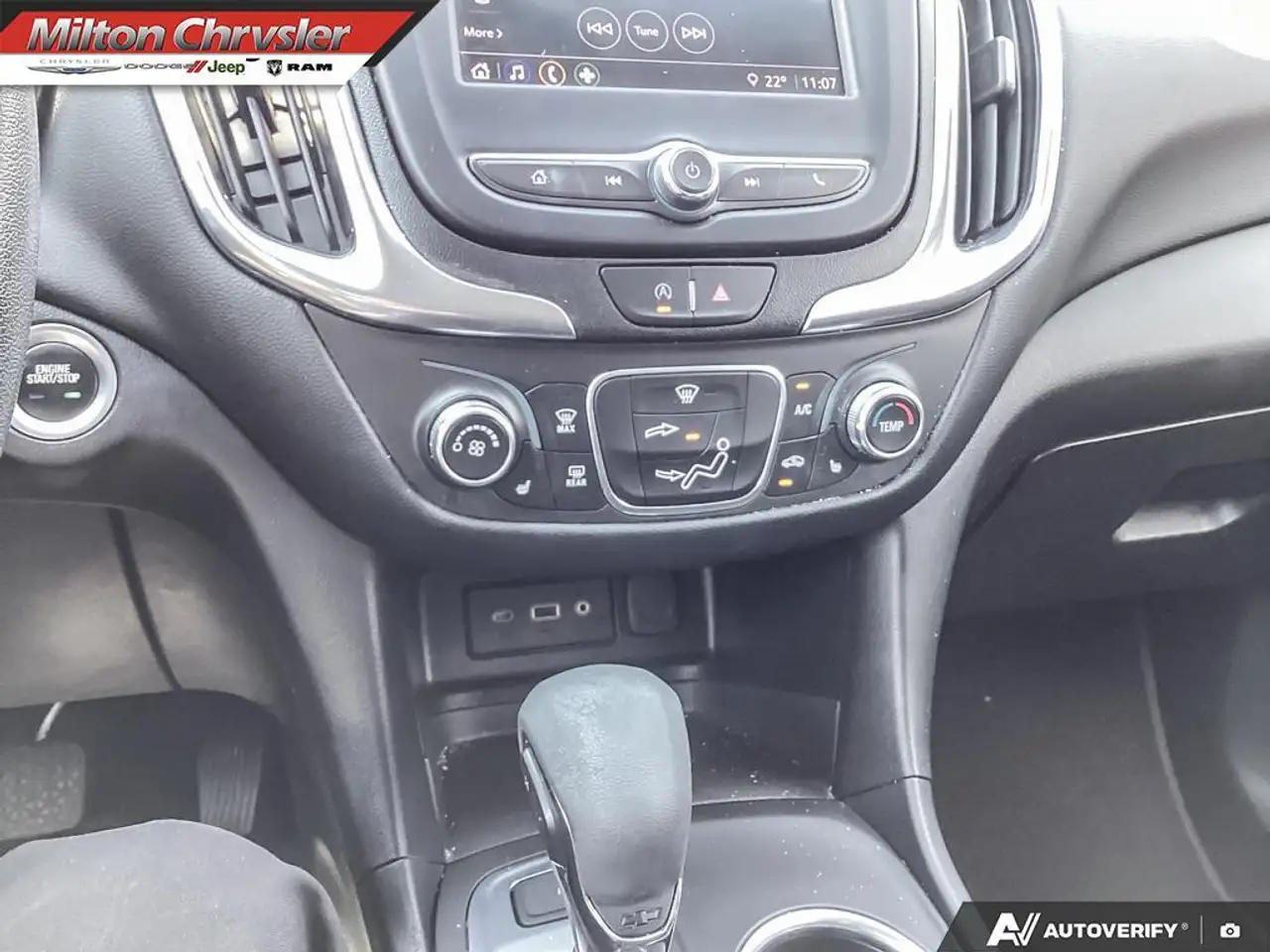 Chevrolet Equinox photo Chevrolet Equinox