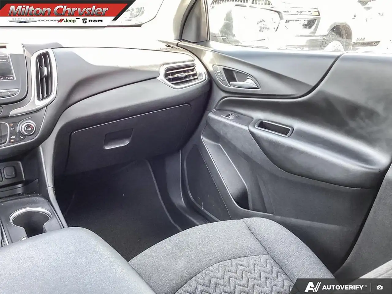 Chevrolet Equinox photo Chevrolet Equinox
