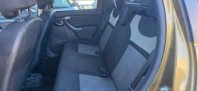 Dacia Duster view 6