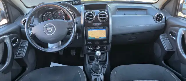 Dacia Duster view 4