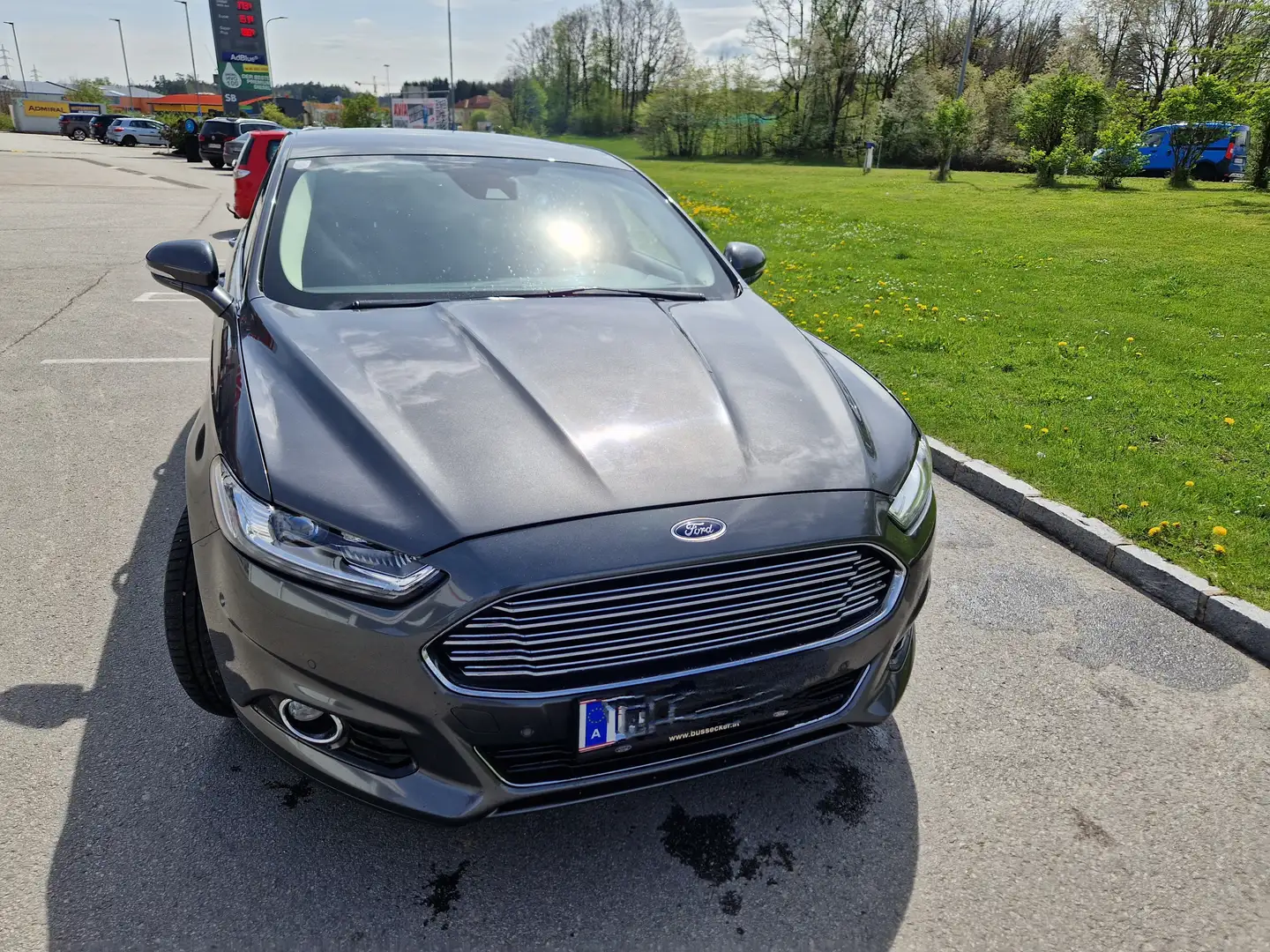Ford Mondeo Mondeo Titanoum 2,0 TDCi PowerShift Aut. ST-Line Grau - 1
