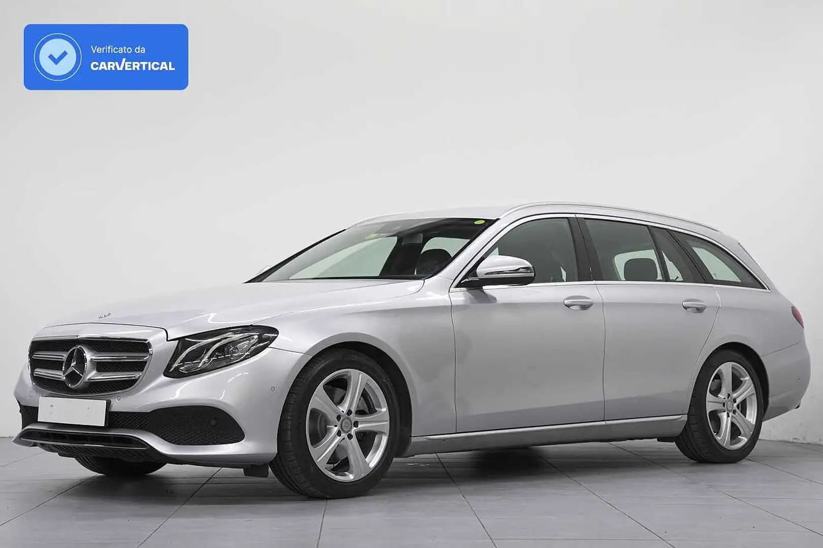 Mercedes-Benz E 220 d S.W. Auto Business Stříbrná - 1