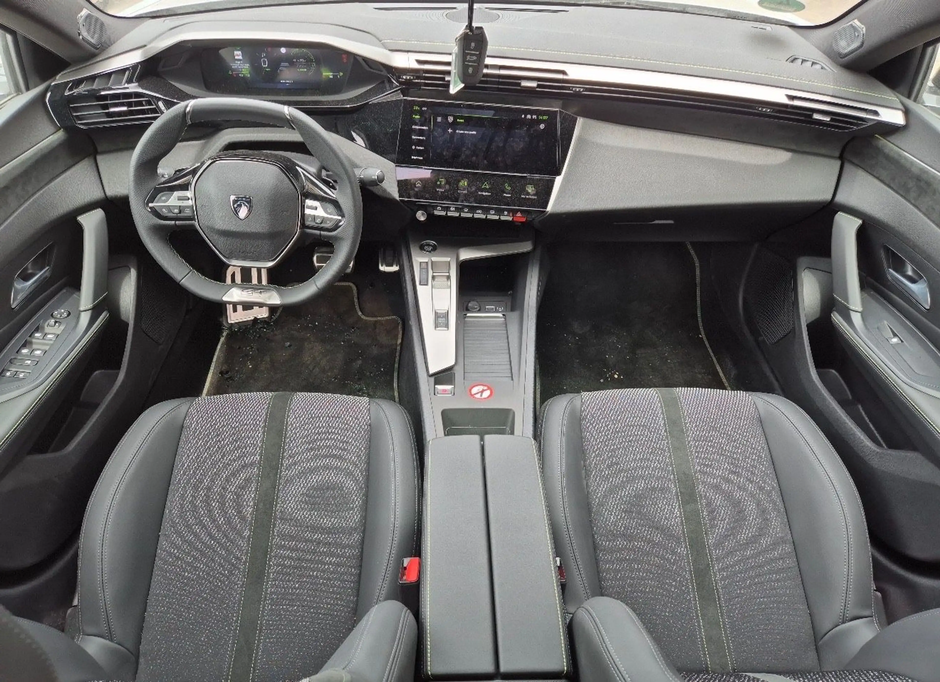 Peugeot 408 Hybrid 145 GT Matrix LED|360°|Surrounding — photo 3