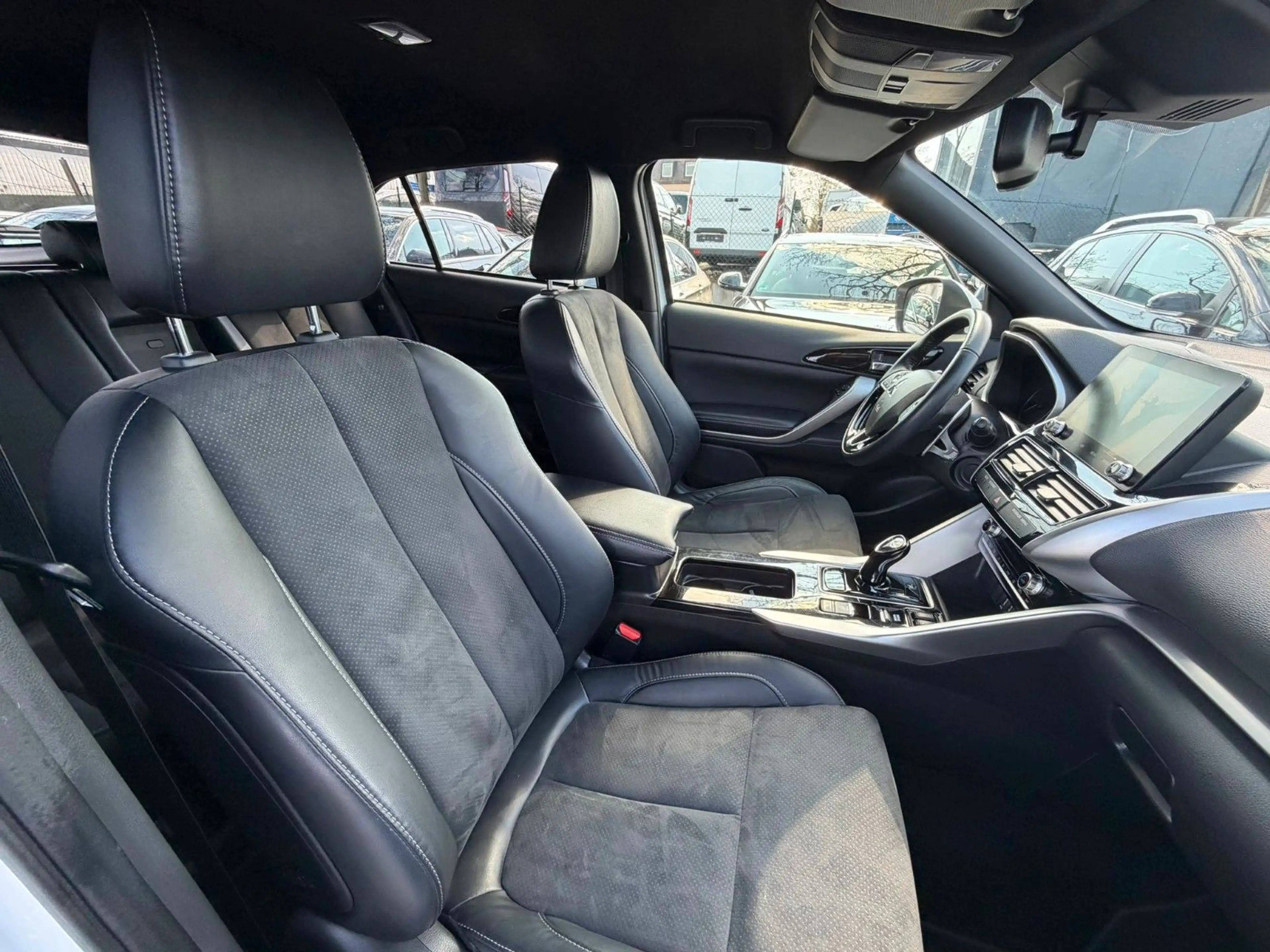 Mitsubishi Eclipse Cross Plus Plug-In Hybrid 4WD — photo 14