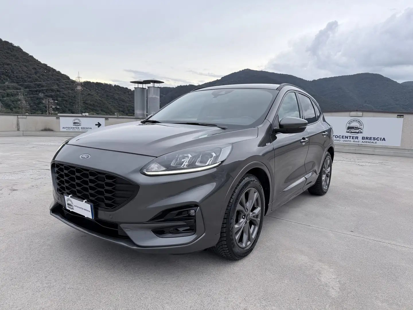 Ford Kuga Kuga III 2021 ST-Line 120cv auto EURO 6D Gris - 1