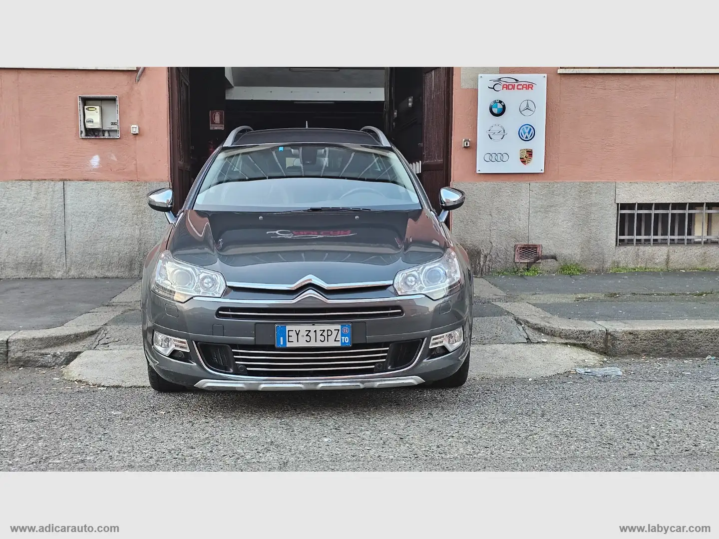 Citroen C5 2.2 HDi 200 aut. Executive Grau - 1
