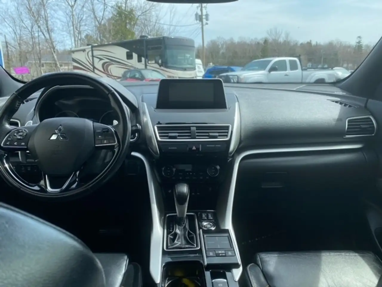 Mitsubishi Eclipse Cross снимка Mitsubishi Eclipse Cross