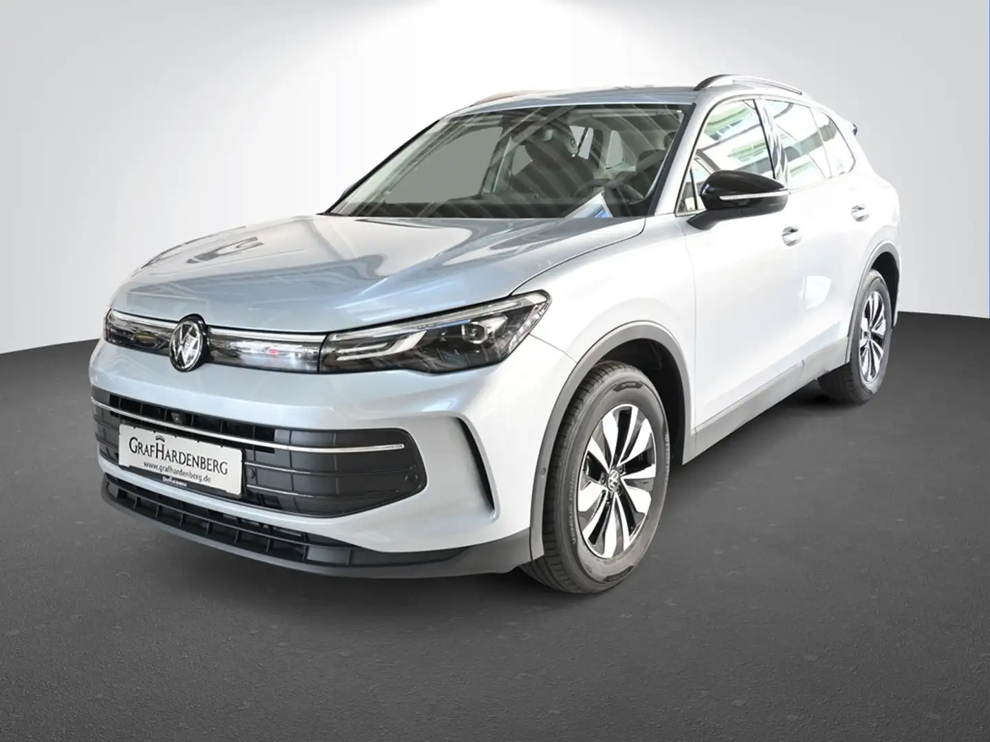 Volkswagen Tiguan 1.5 eTSI Automatik Goal Silber - 1
