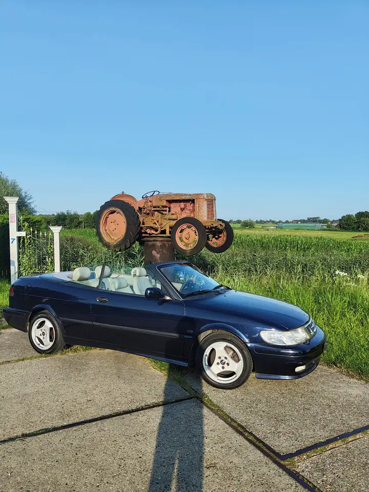 Saab 900 2.0 SE, foto 3
