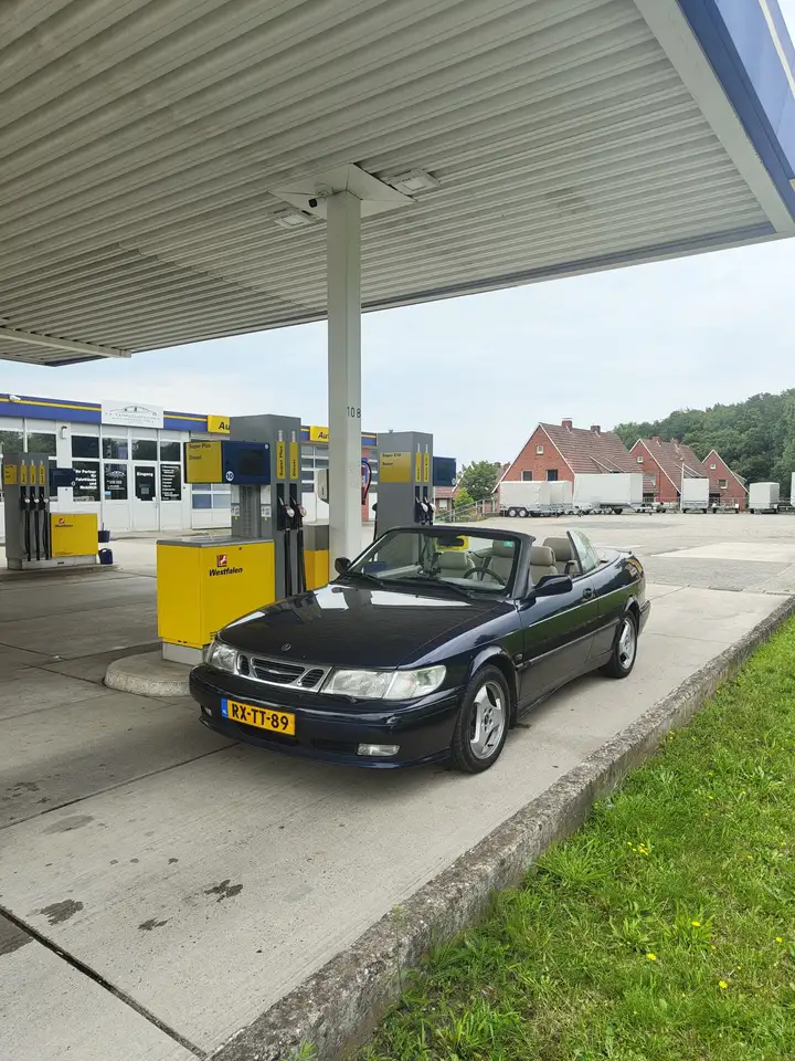Saab 900 2.0 SE, foto 4