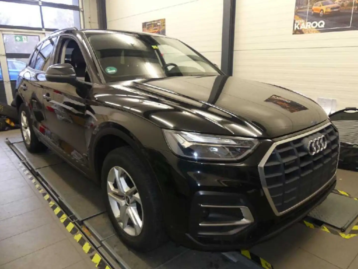 Audi Q5 40 TDI quattro Navi, Side Assist, RFK, Memory Schwarz - 2